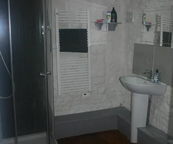 Semesterbostad L'ancienne Cave *